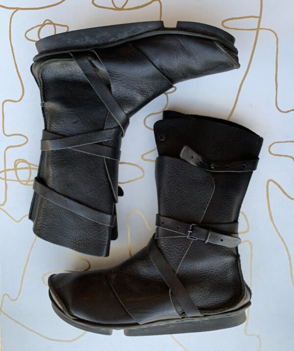 product details: LEATHER LACELESS MULTI STRAPPED ASYMMETRICAL DESIGNED BOOTS photo