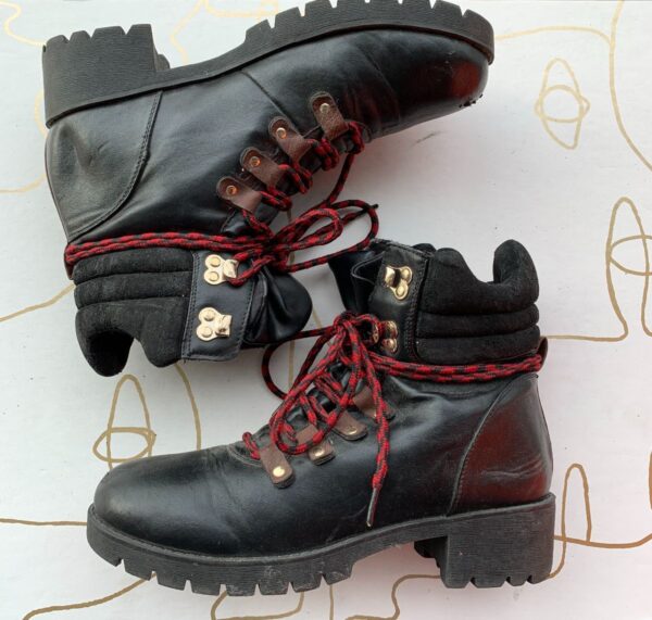 product details: BLACK HIKING BOOTS WITH RED LACES photo