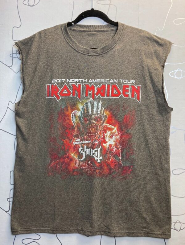 product details: IRON MAIDEN NORTH AMERICAN TOUR RIPPED SLEEVE MUSCLE TEE TANK photo