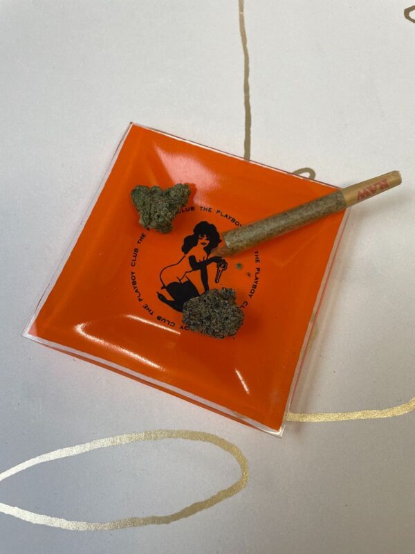product details: THE PLAYBOY CLUB GLASS ASHTRAY W/ PLAYMATE ILLUSTRATION photo