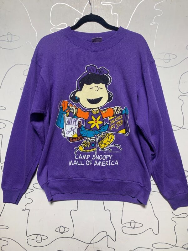 product details: PEANUTS LUCY SHOPAHOLIC GRAPHIC CAMP SNOOPY MALL OF AMERICA photo