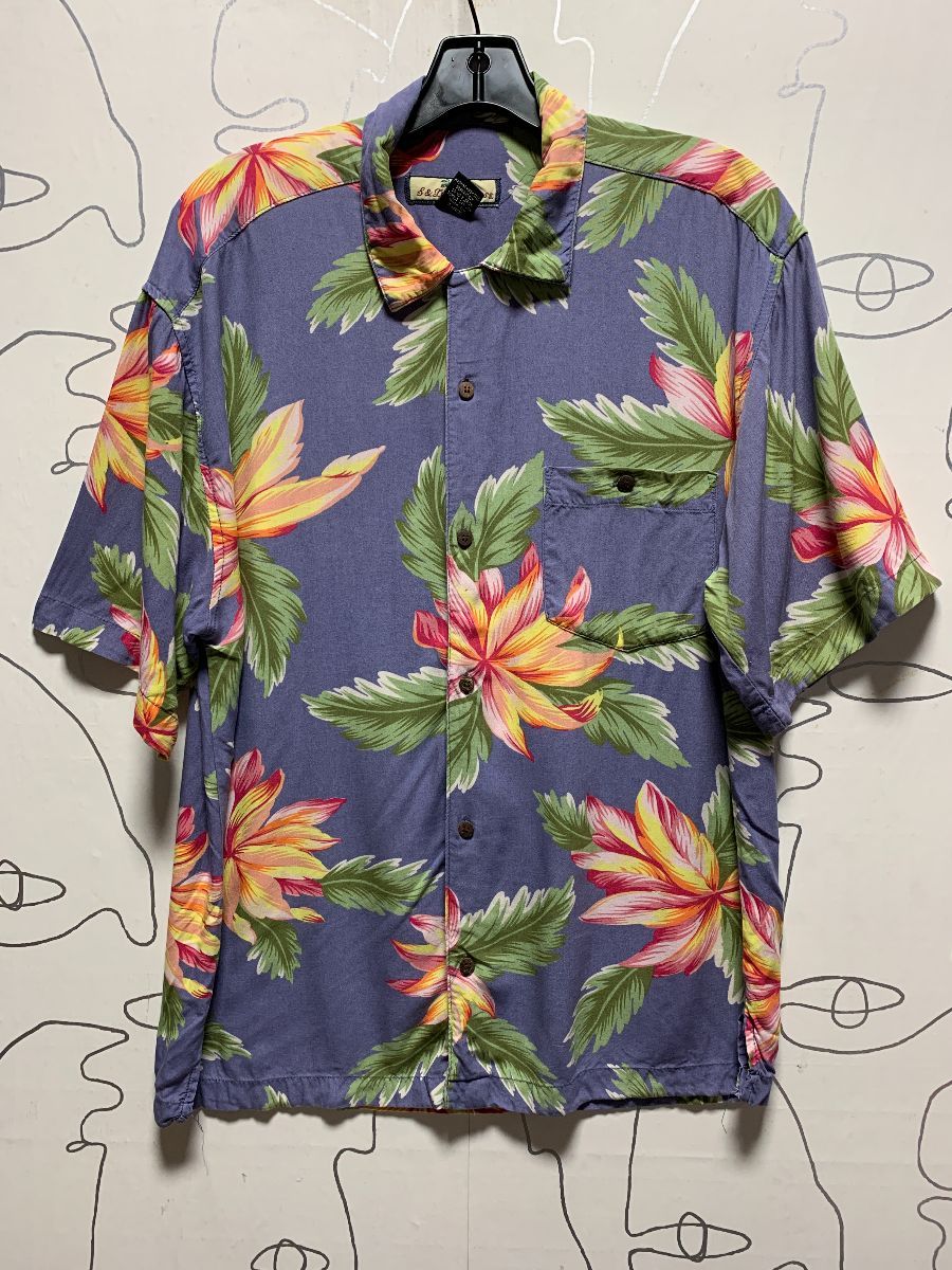 Hawaiian Flower Button Up Shirt | Boardwalk Vintage