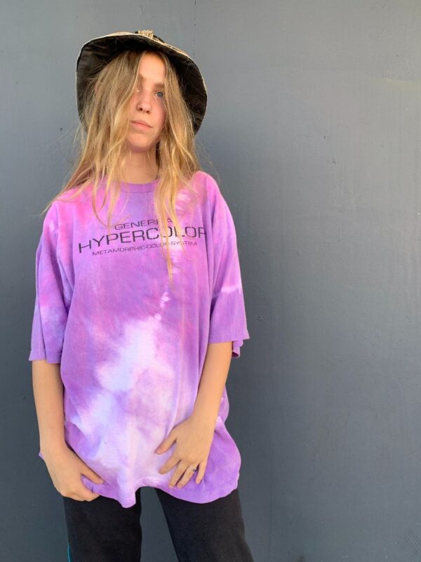 product details: DEADSTOCK 80S 90S HYPERCOLOR TIE DYE SS COLOR CHANGING PURPLE TO PINK SHIRT WITH TAGS photo