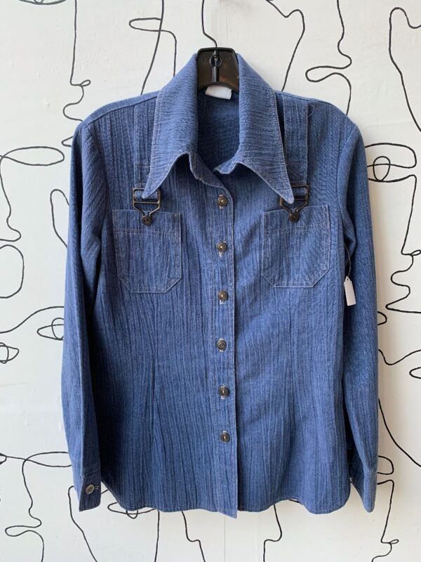 product details: 1970S CHAMBRAY DENIM SHIRT OVERALL STRAP DETAILS & BUCKLES photo