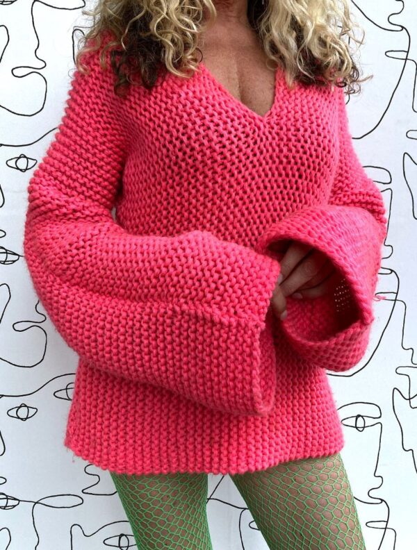 product details: AMAZING SUPER CHUNKY KNIT BRIGHT WIDE SLEEVE V-NECK CROCHET SWEATER photo