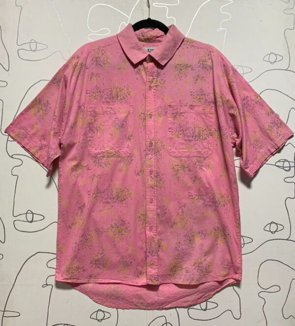 product details: 1980S PINK ABSTRACT SPLATTER SHORT SLEEVE BUTTON UP SHIRT FRONT POCKETS photo