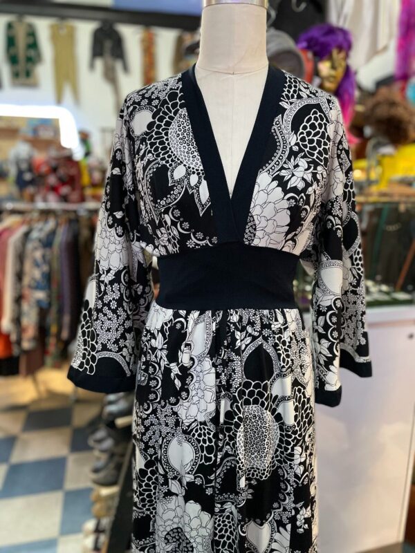 product details: 1970S FLORAL PRINT BELL SLEEVE EMPIRE WAIST MAXI DRESS photo