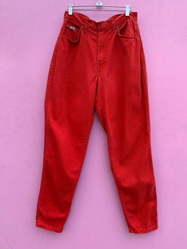 product details: 1980S SUPER HIGH WAIST BRIGHT RED DENIM JEANS TAPERED LEG photo