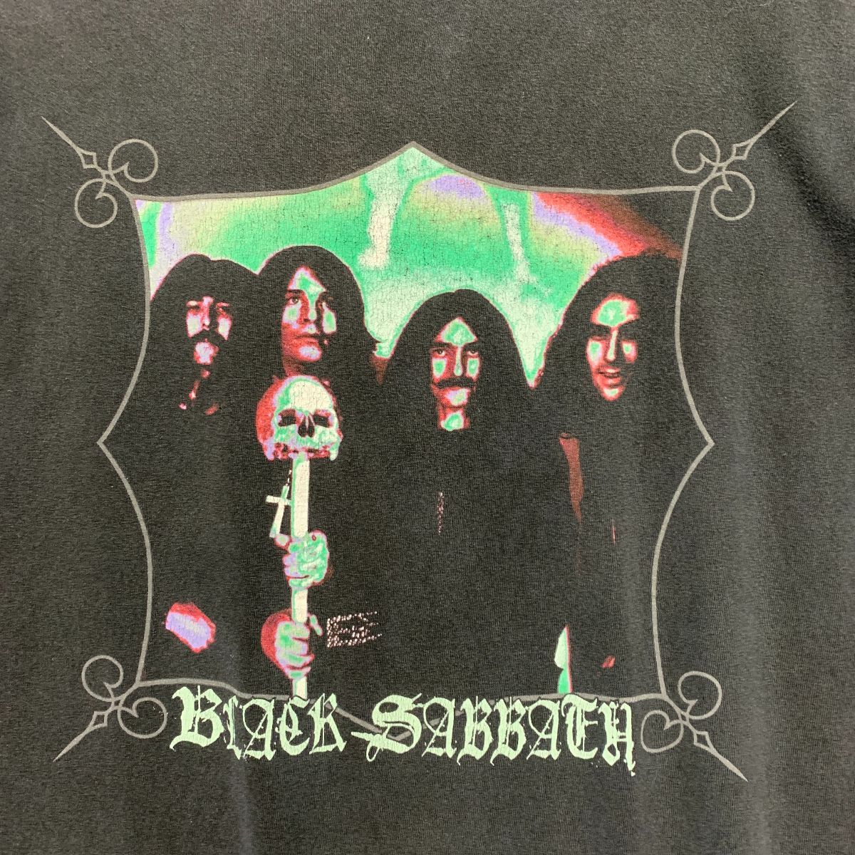 Black As-is Distressed T-shirt Boxy | Band Vintage Boardwalk Sabbath Cut