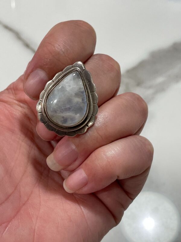 product details: MOON STONE RING IN SCALLOPED STERLING SILVER SETTING photo
