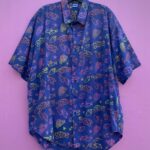 AWESOME 1990S SHORT SLEEVE BUTTON UP SHIRT WITH TURTLES, SHELLS, AND FISH