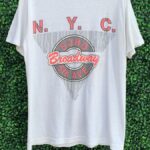 PAPER THIN SOFT SINGLE STITCHED N.Y.C SOHO BROADWAY 5TH AVE GRAPHIC T-SHIRT