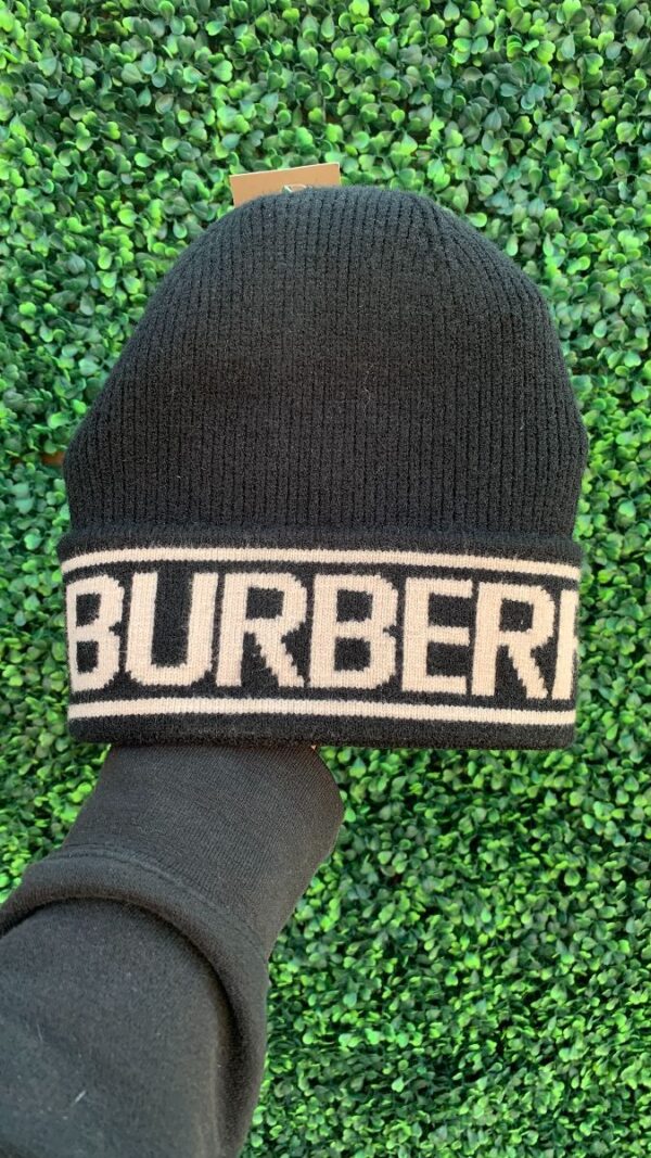 product details: SUPER SOFT BURBERRY DEADSTOCK BEANIE photo