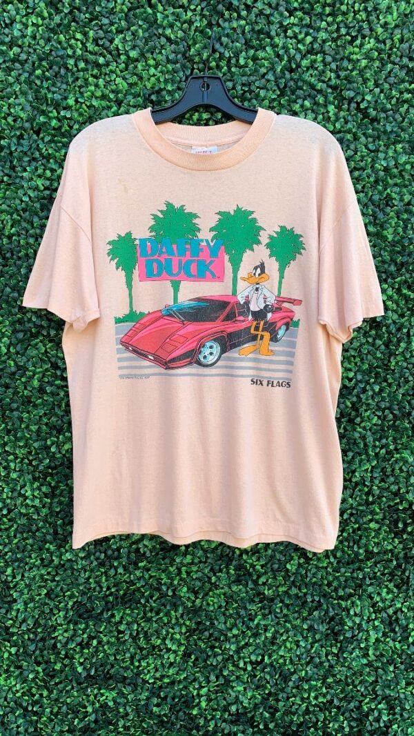 product details: FUN 1980S-90S VINTAGE DAFFY DUCK LAMBO SIX FLAGS T-SHIRT photo