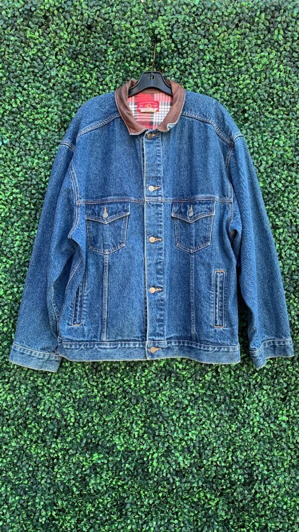product details: CLASSIC 1990S DARK WASH MARLBORO COUNTRY STORE DENIM JACKET WITH LEATHER COLLAR photo