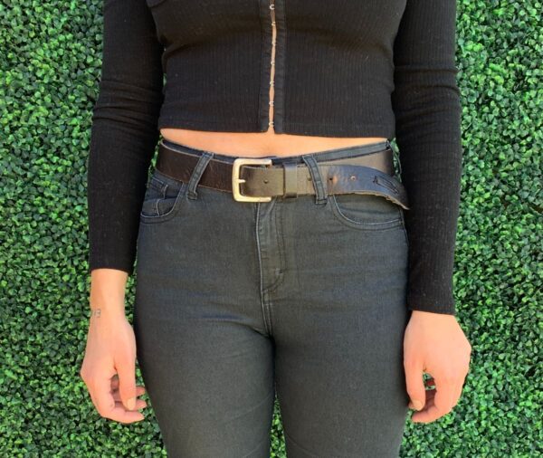product details: VINTAGE RLL CLASSIC BUTTER SOFT DISTRESSED BROWN LEATHER BELT photo