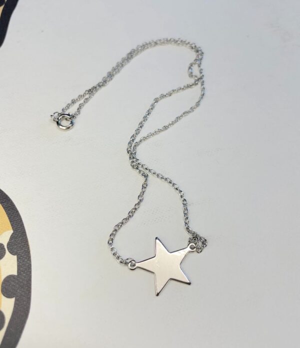 product details: STAR SINGLE CHARM NECKLACE THIN CHAIN *DEADSTOCK photo