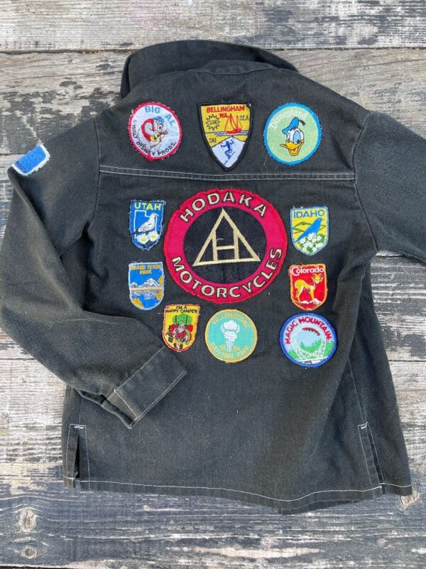 product details: SMALL FIT RETRO DENIM RIGID JACKET CONTRAST STITCHING EMBROIDERED PATCHES photo