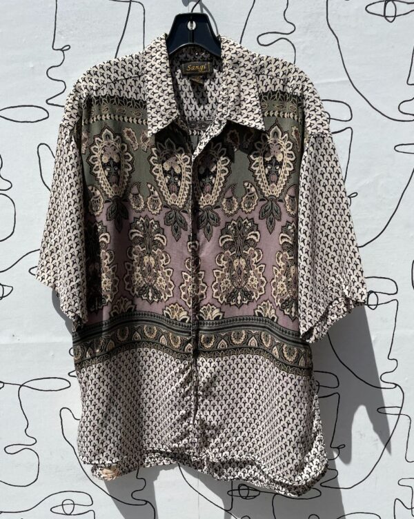 product details: EARTH TONES PAISLEY PRINT SHORT SLEEVE BUTTON-UP SLINK RAYON SHIRT WITH UNIQUE BUTTONS photo