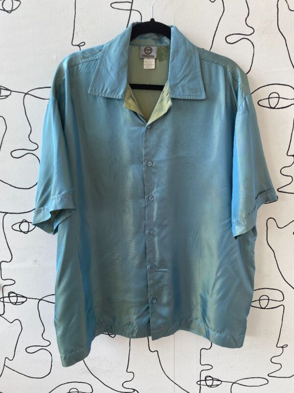 product details: 1990S IRIDESCENT SHINY RAYON BLEND SHORT SLEEVE BUTTON-UP SHIRT BOXY FIT photo