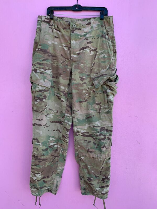 product details: VINTAGE MILITARY CAMOUFLAGE CARGO PANTS WITH ADJUSTABLE HEM photo