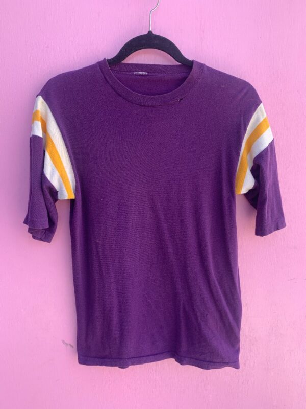 product details: VINTAGE JERSEY HYBRID STRIPED SHOULDER LAKERS COLOUR PALLETE SINGLE STITCH T-SHIRT AS-IS photo