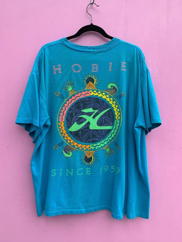 product details: VINTAGE HOBIE PINEAPPLES TORCHES WAVES GRAPHIC SINGLE STITCH T-SHIRT photo