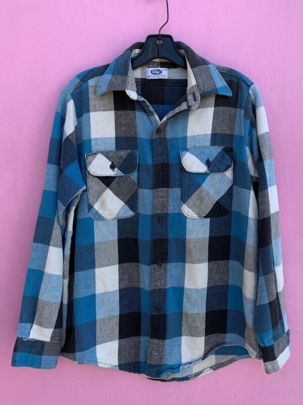 product details: AMAZING LONG SLEEVE BUTTON DOWN BUFFALO PLAID CHECK HEAVY FLANNEL SHIRT photo