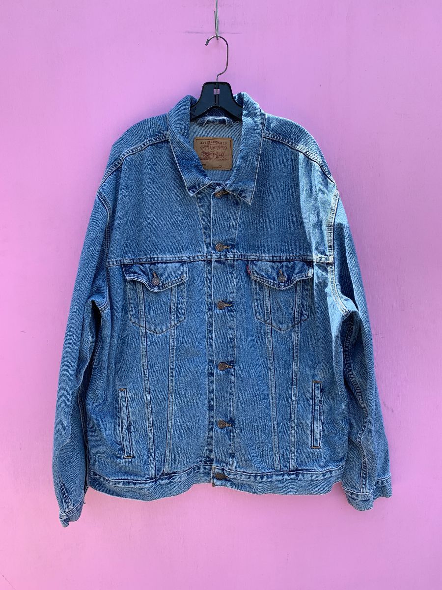 1990s Levis Super Oversized Classic Medium Wash Denim Jacket | Boardwalk  Vintage