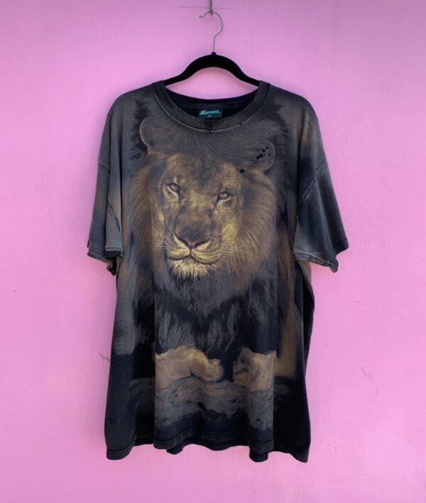 product details: VINTAGE WASHED 1990S LION AND LIONESSES ALL OVER GRAPHIC DISTRESSED T-SHIRT photo