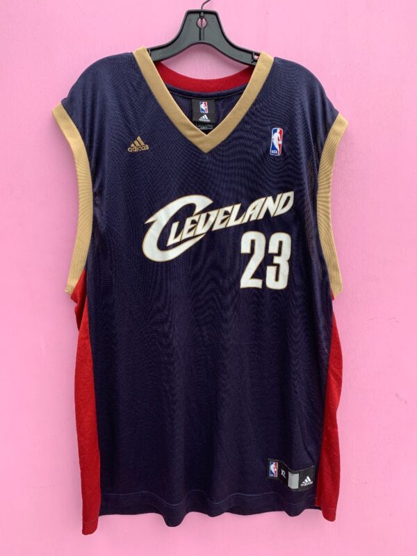 product details: NBA CLEVELAND CAVILERS #23 LEBRON JAMES BASKETBALL JERSEY photo