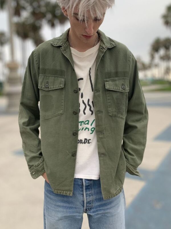 product details: 1960S VIETNAM ERA MILITARY FATIGUE DISTRESSED LONG SLEEVE BD SHIRT AS-IS photo