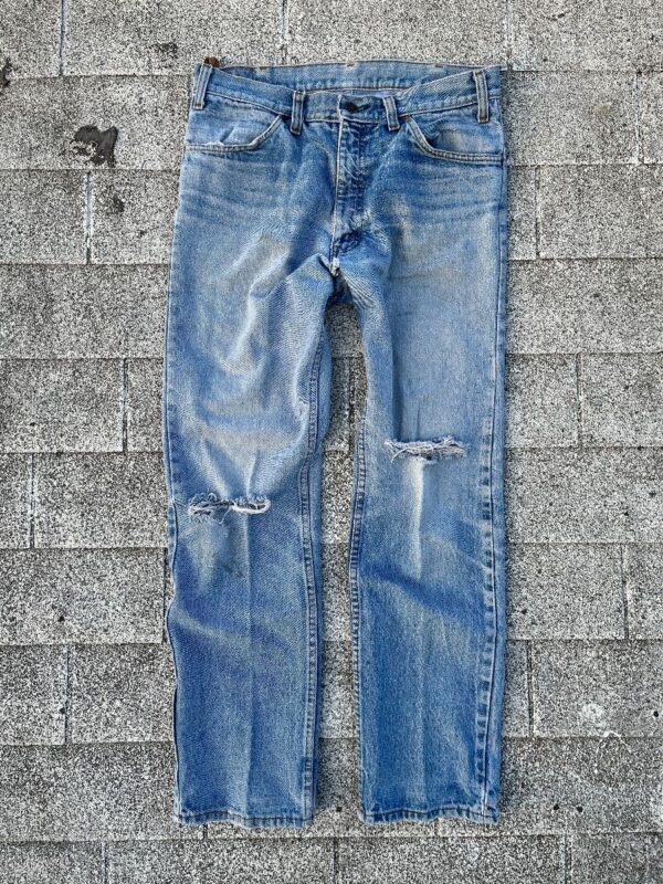 product details: AS-IS DISTRESSED & FADED STRAIGHT LEG ZIPPER FLY JEANS photo