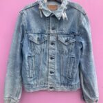 PERFECTLY DISTRESSED LEVIS DENIM JACKET HOLES THROUGHOUT THRASHED COLLAR SMALL FIT