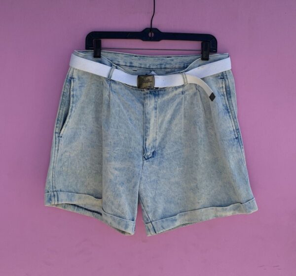 product details: 1980S PLEATED WASHED OUT AND BLEACHED W/ROLLED UP HEM AND WHITE BELT photo