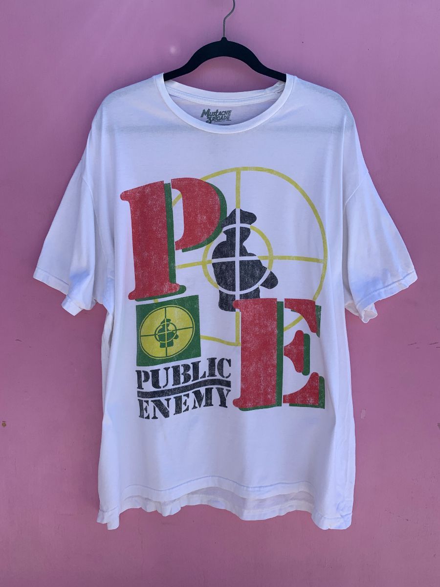 Bakterie Vent et øjeblik Tæt Faded Public Enemy Band T-shirt W/ Crosshair Graphic | Boardwalk Vintage