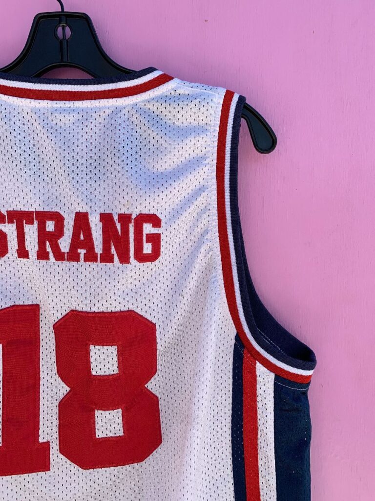 University Of Arizona Usa Style Basketball Jersey 18 Strang