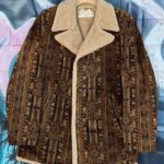 AMAZING 1970S THICK WOVEN TEXTILE CARPET JACKET WITH SHERPA INNER LINING