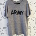 VINTAGE ARMY SCREEN PRINT FRONT GRAPHIC SINGLE STITCH T-SHIRT