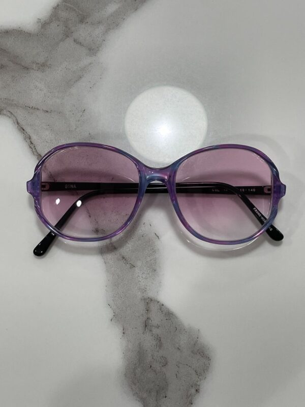 product details: FUN PURPLE AND BLUE MARBLED FRAME SUNGLASSES CONTRAST ARMS PINK TO PURPLE OMBRE LENSE photo