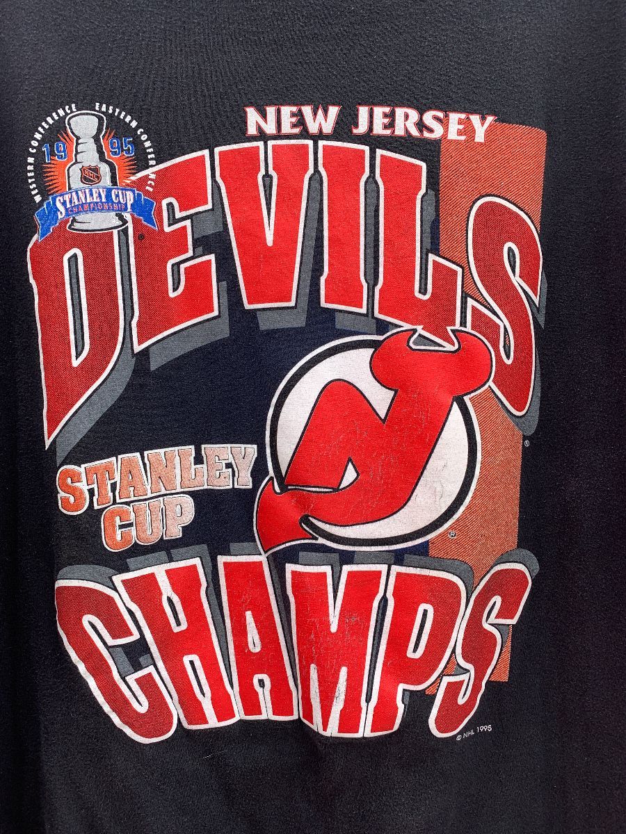 VINTAGE NEW JERSEY DEVILS 1995 STANLEY CUPS CHAMPS STARTER TEE