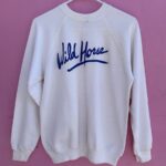 WILD HORSE CURSIVE LETTERING GRAPHIC BAND CREWNECK AS-IS