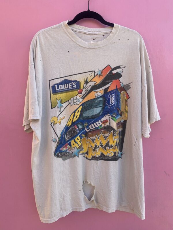 product details: FULLY DISTRESSED LOONEY TOONES NASCAR GRAPHIC TSHIRT JIMMIE JOHNSON #48 photo