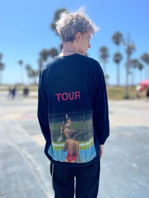 product details: SAINT PABLO TOUR TENNIS BACK GRAPHIC LONG SLEEVE T-SHIRT photo