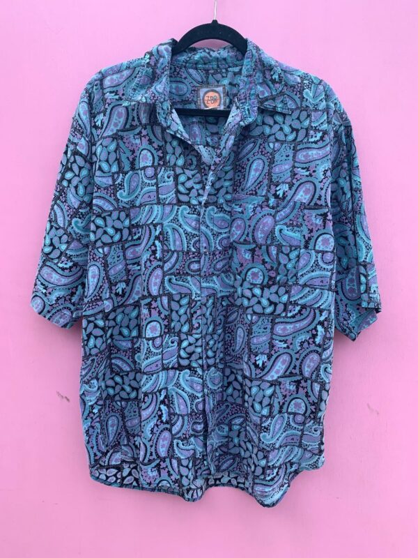 product details: 1990S FUN ALLOVER PAISLEY PRINT BOXY SHORT SLEEVE BUTTON UP SHIRT photo