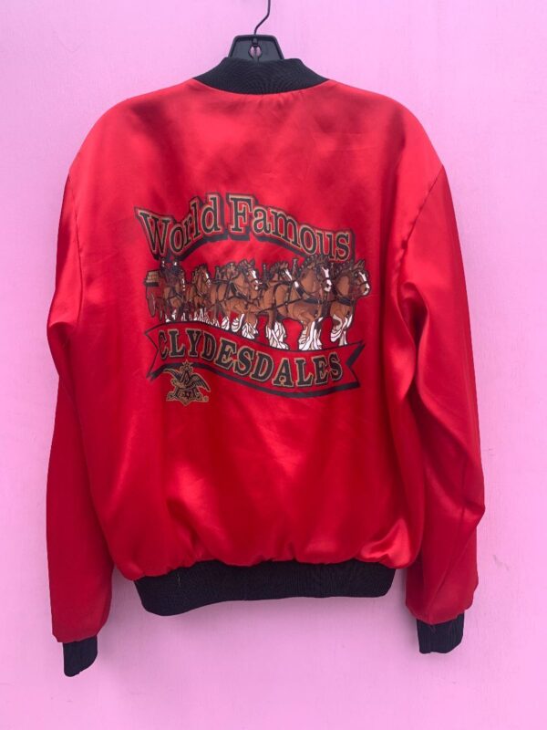 product details: WORLD FAMOUS BUDWEISER CLYDESDALES SCREEN PRINTED SATIN BUTTON UP JACKET AS-IS photo