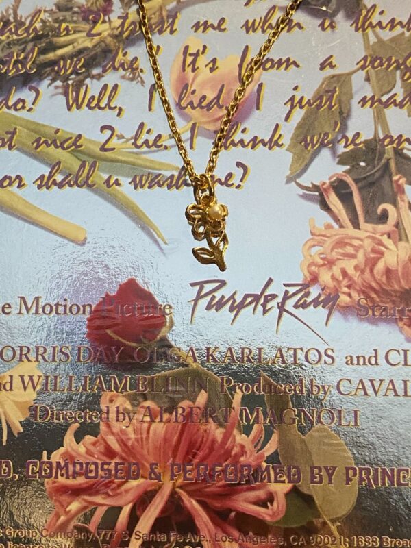 product details: 1980S DEADSTOCK GOLD FLOWER PENDANT W/ PEARL + DAINTY CHAIN photo