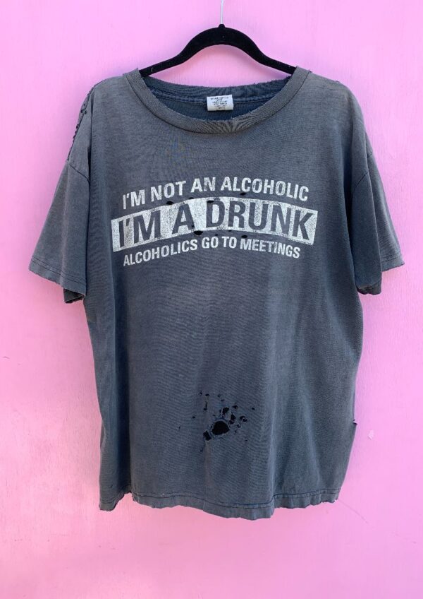 product details: THREADBARE FADED AND DISTRESSED IM A DRUNK GRAPHIC T-SHIRT AS-IS photo