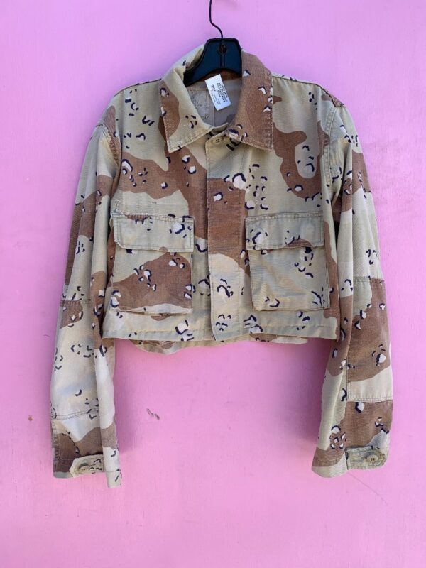 product details: FUN & RECONSTRUCTED CROPPED MILITARY SAND CAMO JACKET photo