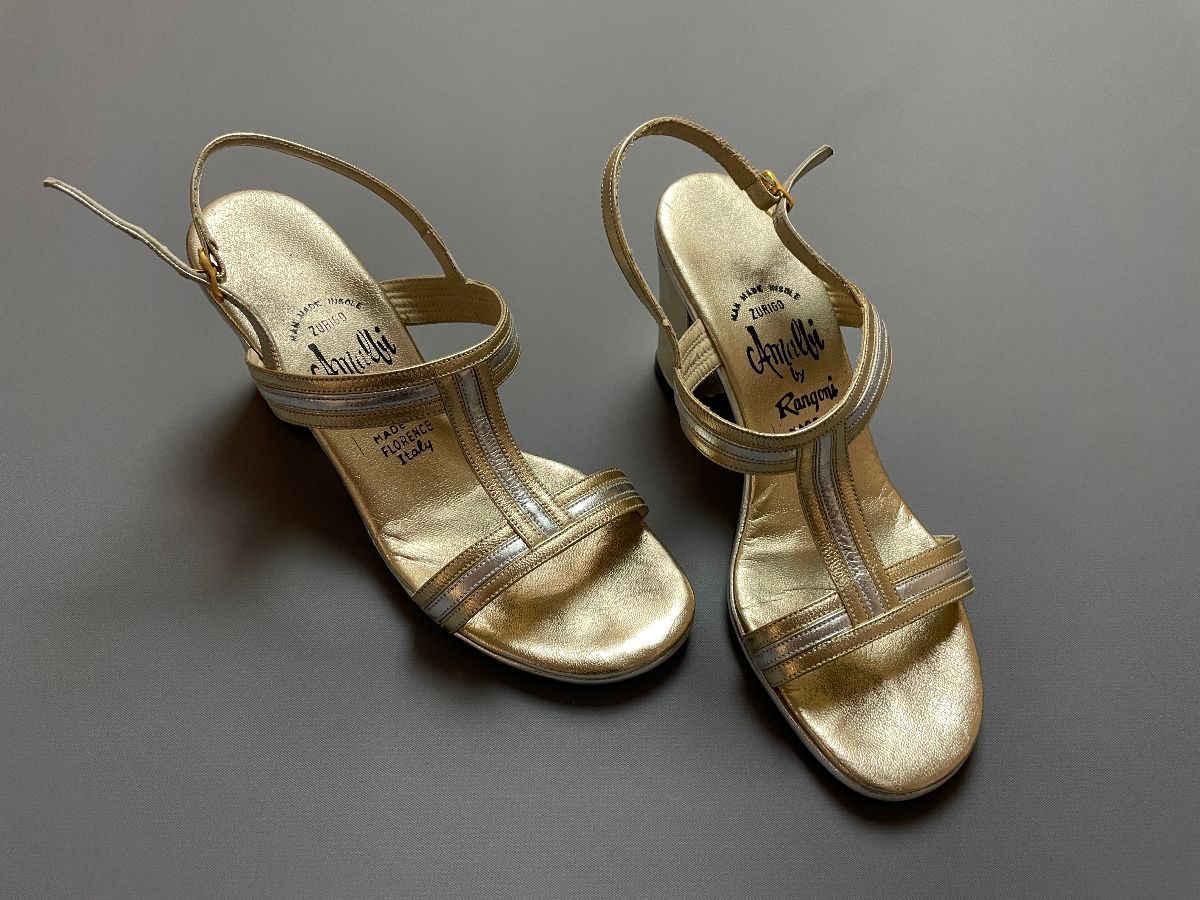 product details: 1960S TWO TONED GOLD & SILVER METALLIC LEATHER T-STRAP BLOCK HEEL SANDALS photo